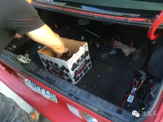 废墟中捡到一部宝马M3 车子命运惊天逆转