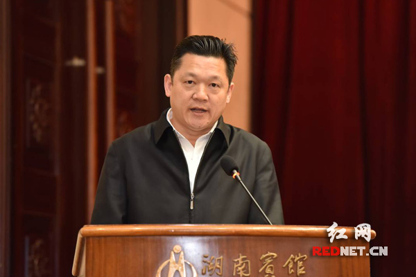 常德市委书记王群作大会交流发言株洲市委书记毛腾飞作大会交流发言