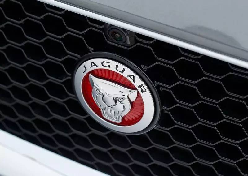 狙击宝马3系，IS与XE是知己or劲敌？