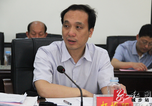 原标题:杨博理调度城步县庆重点项目建设    城步县委常委,常务副县长