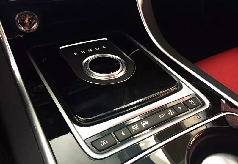 狙击宝马3系，IS与XE是知己or劲敌？