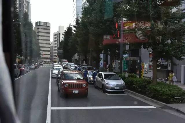 这个世界上开车最规矩的 大概就是日本人