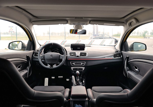 扮猪吃老虎 四款贴地飞行“小钢炮”