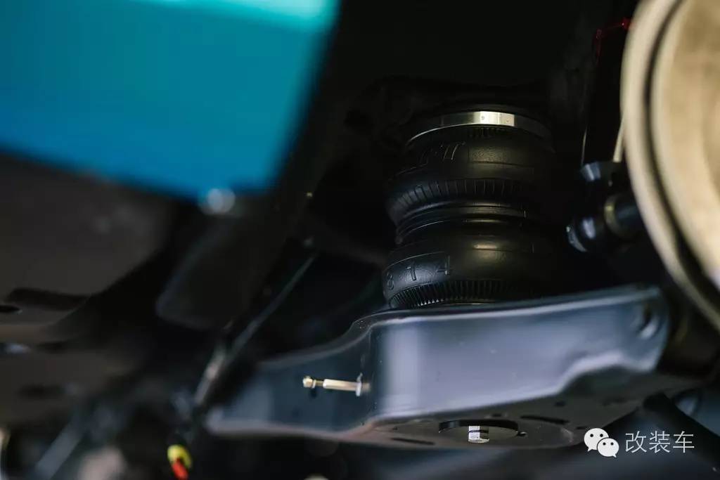 拒绝平庸的蓝 2016款帕萨特改装案例