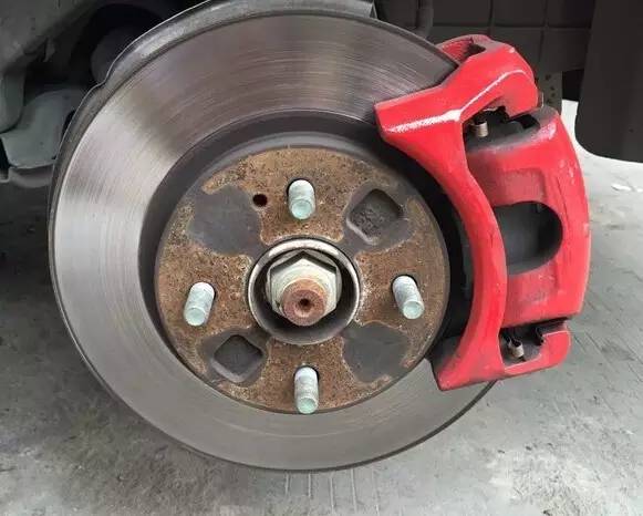 19招教你汽车零部件什么时候该换？