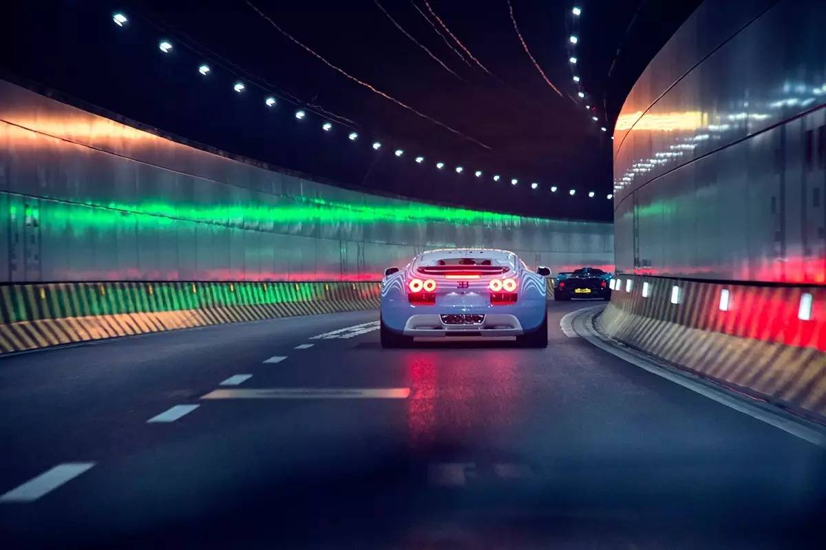 昨晚朋友圈刷屏的6辆神车夜袭魔都街头！