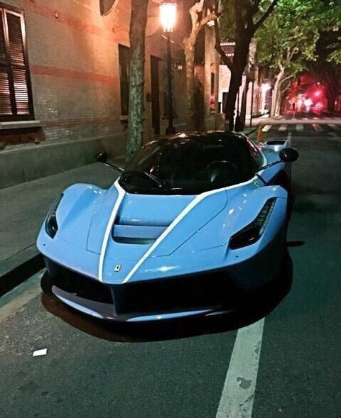 昨晚朋友圈刷屏的6辆神车夜袭魔都街头！