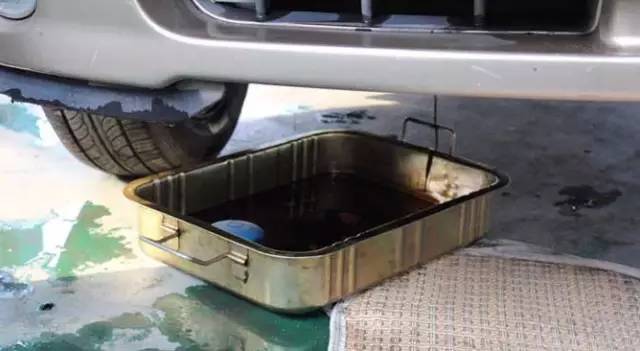 机油变黑就该换？添加剂到底有没有用？