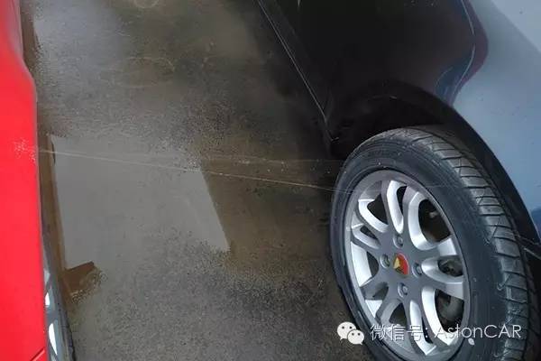 奇特之旅 废旧汽车工厂参观记