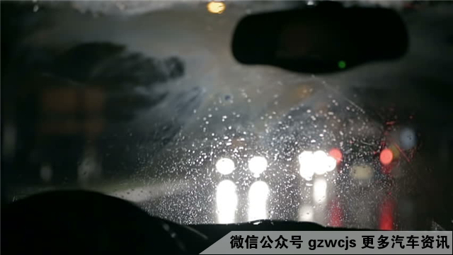 如果时速开到200公里 雨刮还能不能用？