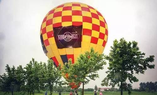 500辆改装车太湖撒欢是什么场面