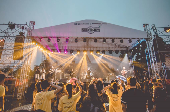 500辆改装车太湖撒欢是什么场面