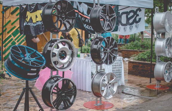 500辆改装车太湖撒欢是什么场面