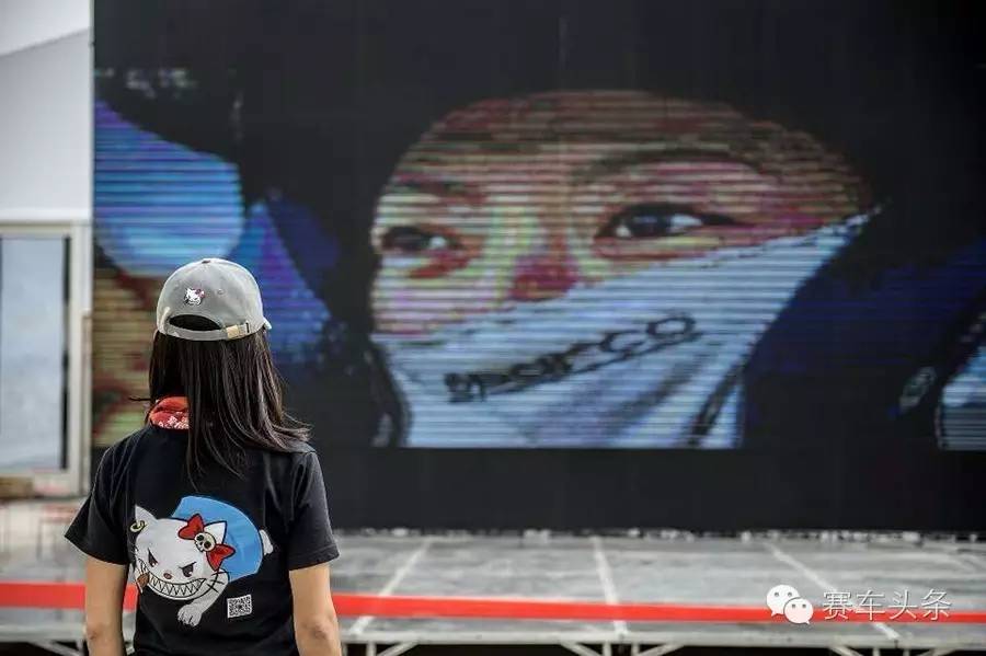 80后女车手乌乌斩获2016环塔“巾帼杯”