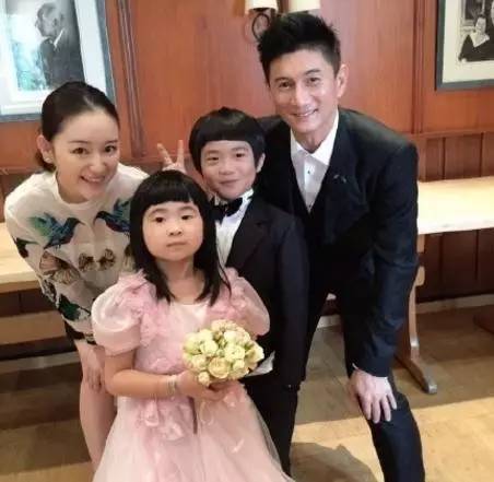 袁弘张歆艺婚礼完结,却把伴娘捧上了热搜第一