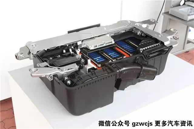 不撞车不自燃，毁掉一台车竟然只需程序？