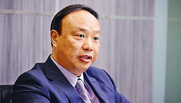 王冬雷还原雷士宫斗始末:密谋和恐吓以及赌债