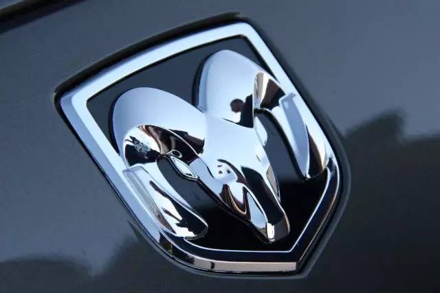 外国品牌也是蛮拼的 为本地化玩起十二生肖