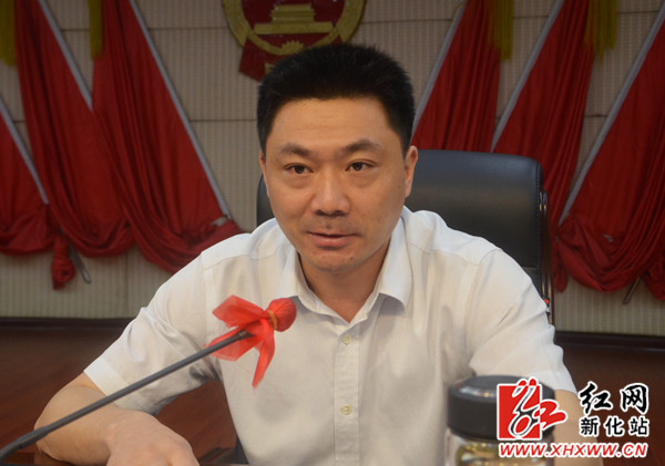 新化党务工作会议召开 县委书记胡忠威出席讲话