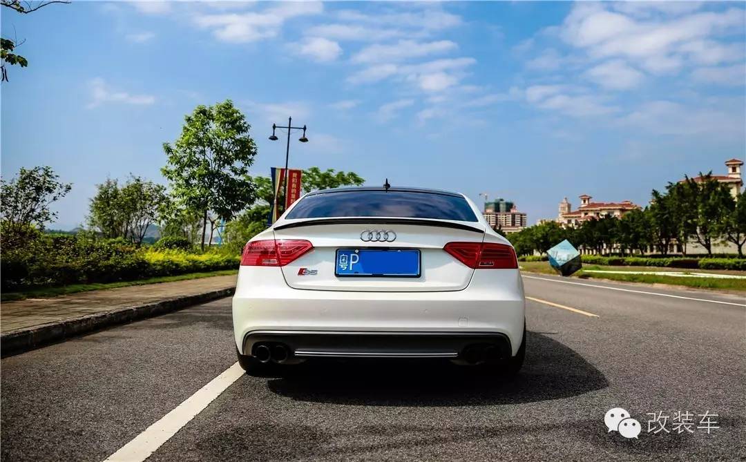 优雅身姿 广东车友奥迪S5改装案例