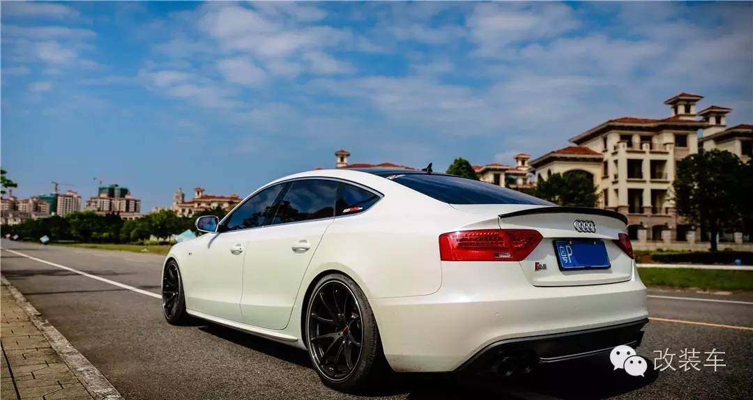 优雅身姿 广东车友奥迪S5改装案例