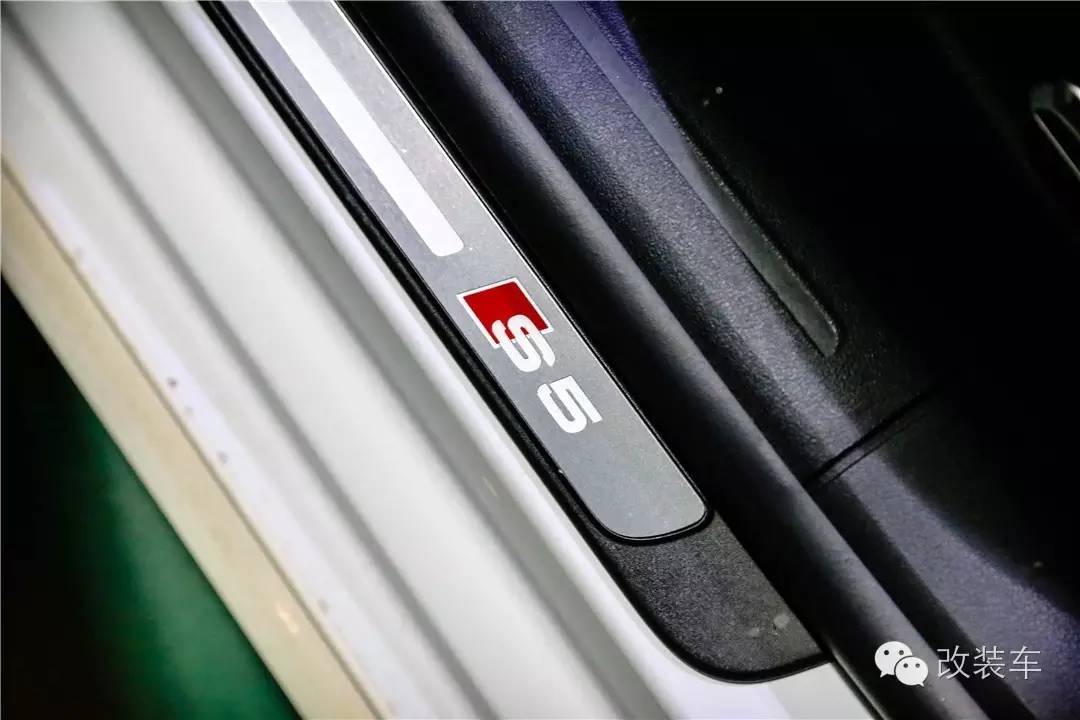 优雅身姿 广东车友奥迪S5改装案例