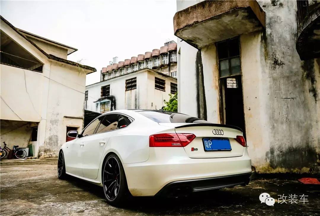 优雅身姿 广东车友奥迪S5改装案例