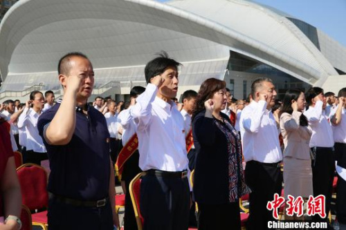 新疆呼图壁县力争2017年实现整体脱贫