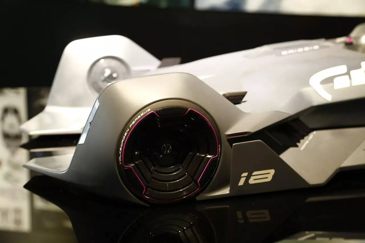 央美专题 赵梓涵与他的虚拟现实中的勒芒