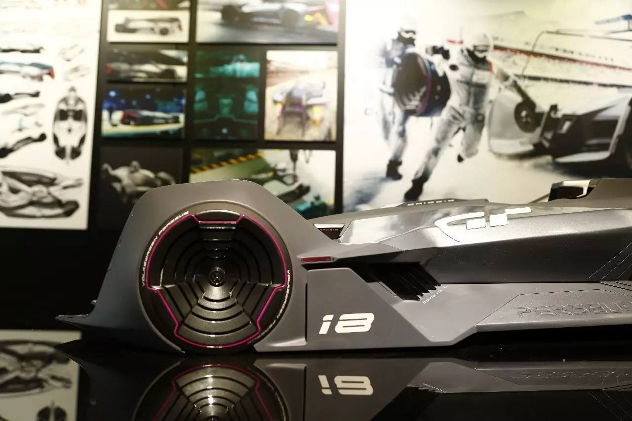 央美专题 赵梓涵与他的虚拟现实中的勒芒