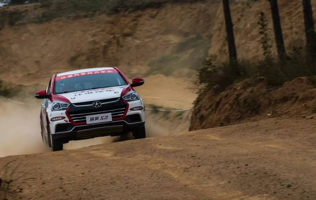 实力不凡险境稳向前 江淮车队保持领先