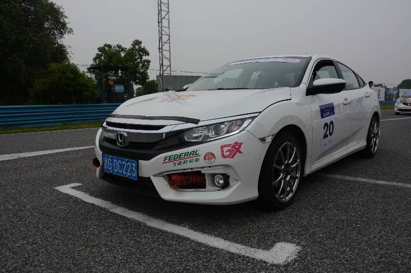 不改装也很强 “素人”可不是吃素的