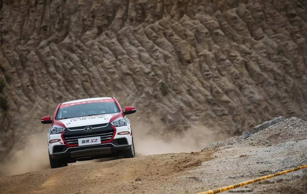 实力不凡险境稳向前 江淮车队保持领先