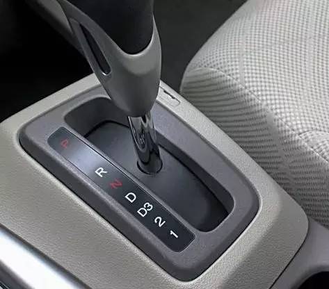 自动挡P挡着车会毁车？真的吗？