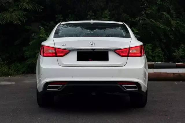 小伙2000元绅宝改奔驰，妹纸差点就信了