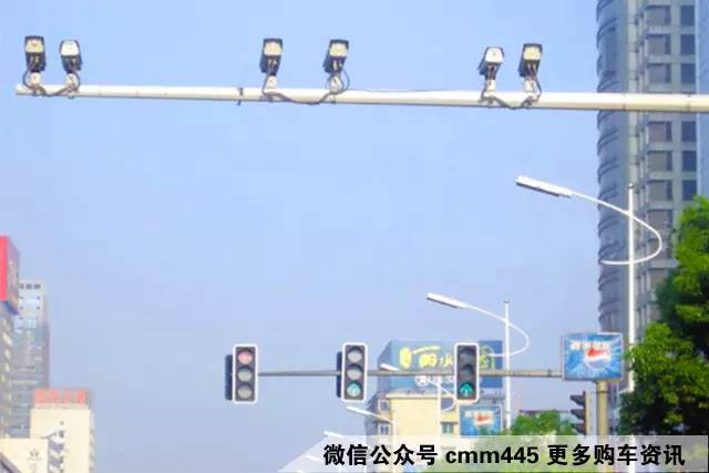 道路上五花八门的摄像头 到底哪个拍违章？