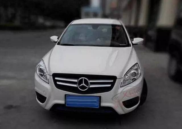 小伙2000元绅宝改奔驰，妹纸差点就信了