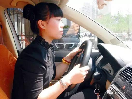 有一种人类叫“女司机”