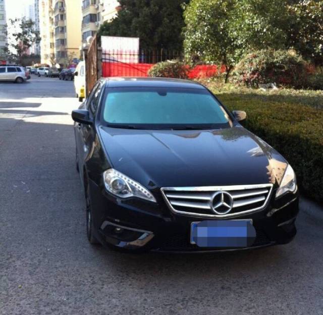 小伙2000元绅宝改奔驰，妹纸差点就信了