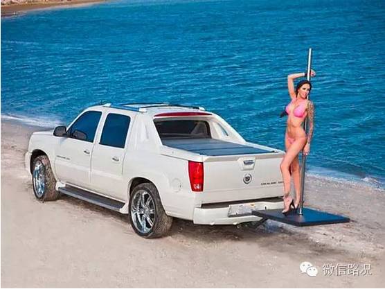 当土豪聚在一起，什么才能比豪车更显身份