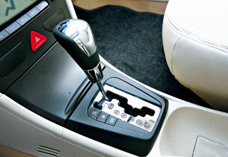 自动挡车型如何优雅的开出手动挡油耗？