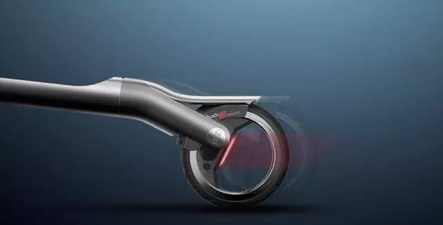 奥迪推出智能滑板车 这逼格也是没谁了