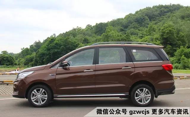 7万全景天窗大七座 价格还便宜 