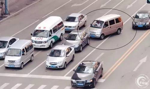 除了超速，新手的12分几乎都是这样扣完的