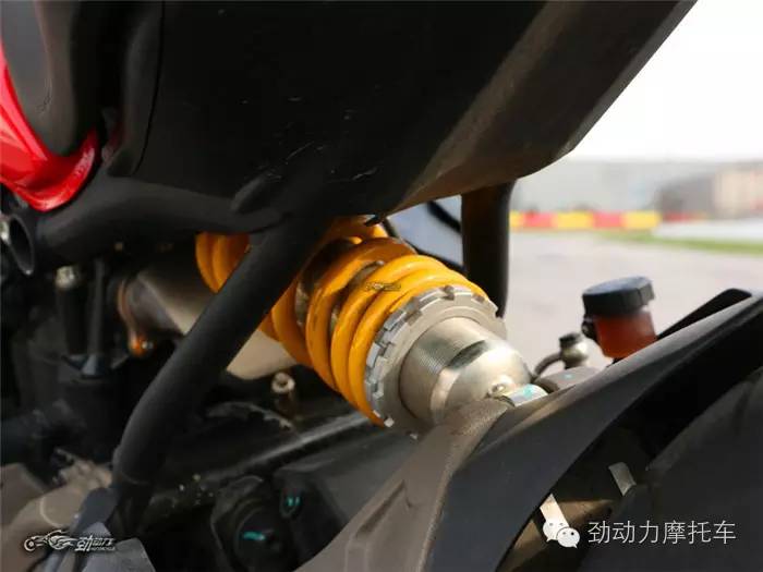 魔兽or怪兽 试驾杜卡迪Monster 821