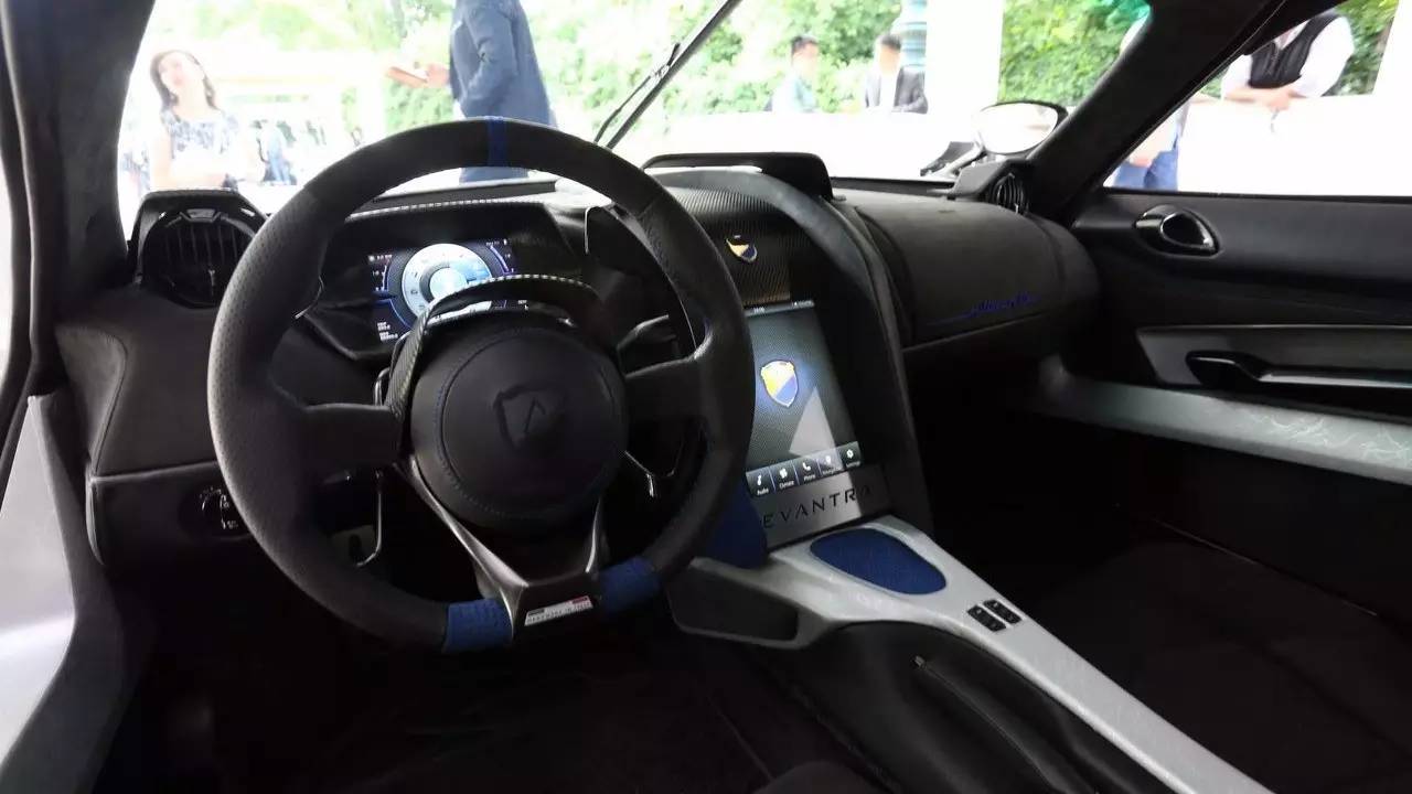 法拉利与玛莎拉蒂杂交竟生如此怪胎