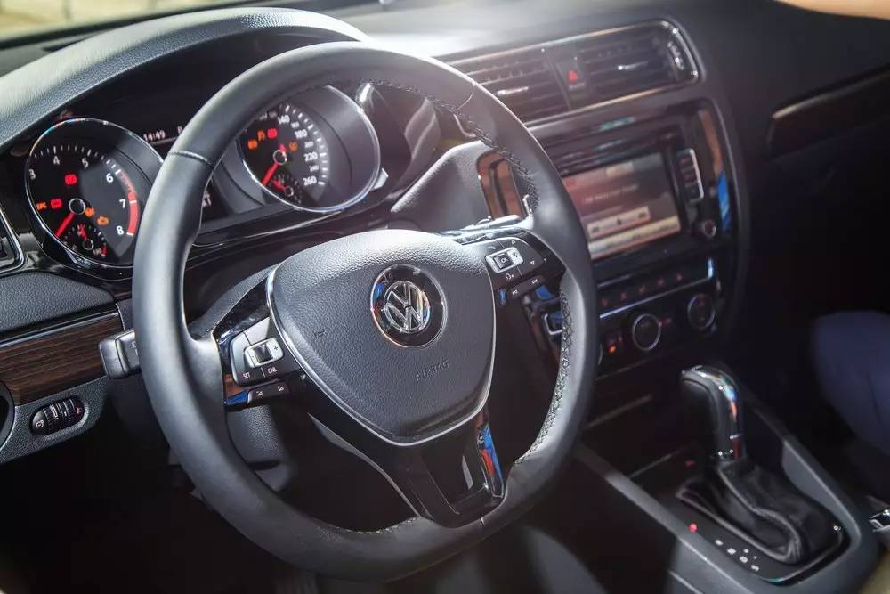 对比测试：混合动力与涡轮增压对撕 谁胜？