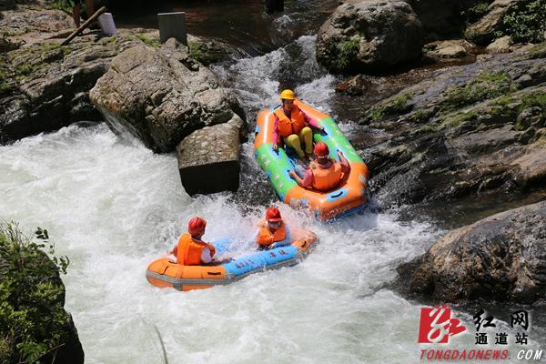 "南国第一漂"通道县龙底漂流激情开漂(图)