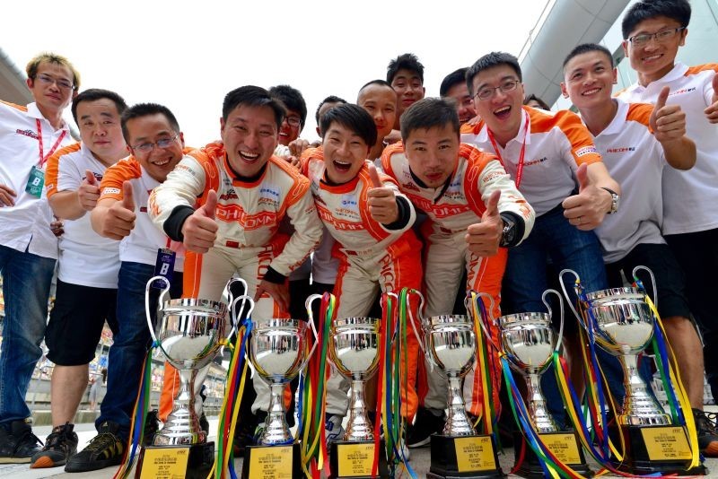 斐讯车队CTCC上海站获冠