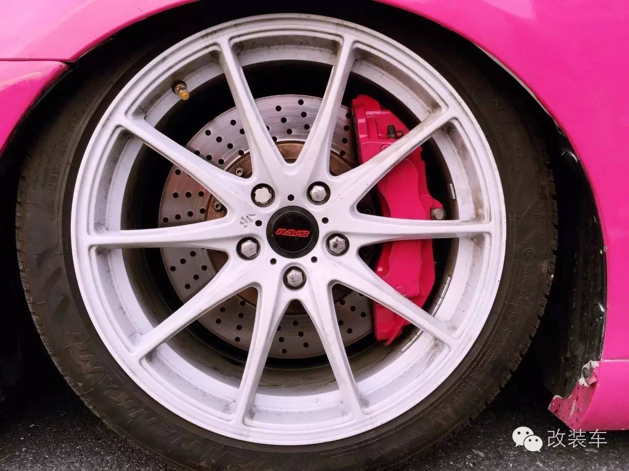 爱改装的妹子 骚粉锐志改装案例